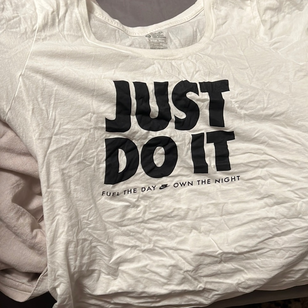 Nike T-shirt